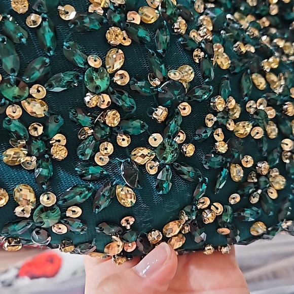 Size 8 emerald green rhinestone jersey prom dress Camille La Vie NWT - Picture 16 of 17